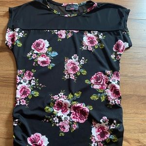 Discreet brand shirt